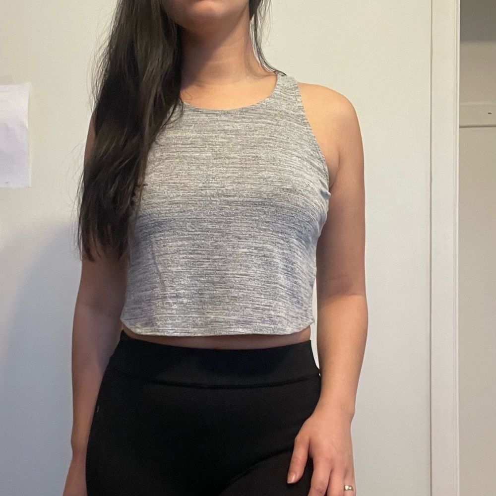 🖤 Dynamite Salt & Pepper Grey Crop Tank – Size Small 🖤